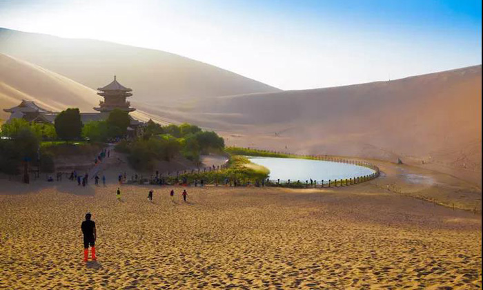 參加沙漠夏令營讓孩子體驗(yàn)不一樣的成長