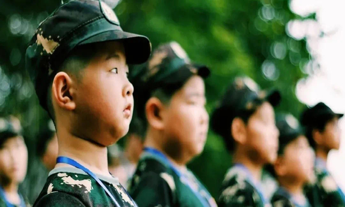 站軍姿