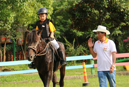 為什么讓孩子參加馬術夏令營