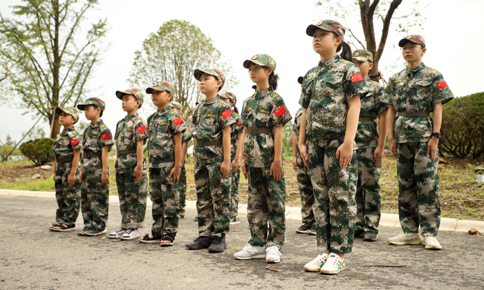 站軍姿