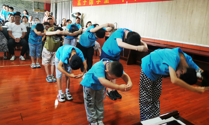 啟明心國學(xué)夏令營