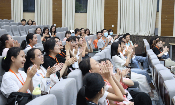 上海新東方酷學(xué)酷玩英語(yǔ)夏令營(yíng)