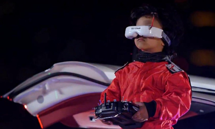 博得航空夏令營(yíng)給孩子一次飛行體驗(yàn)