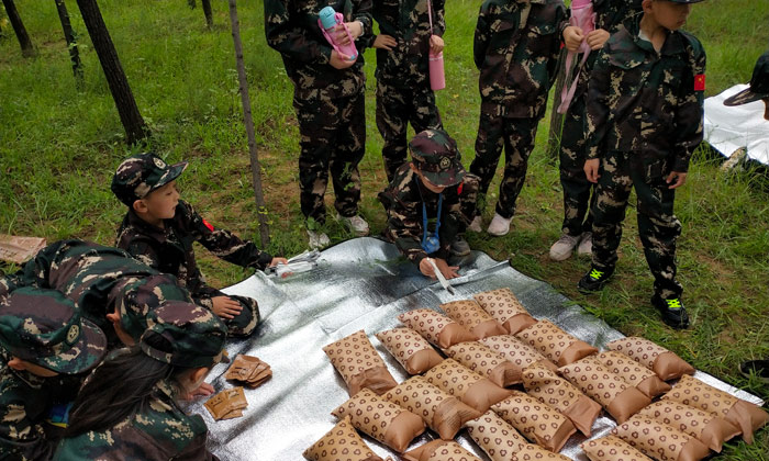 山西沖鋒號軍事夏令營