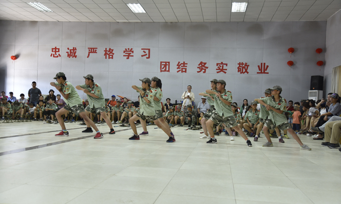 中國(guó)少年軍旅軍校夏令營(yíng)