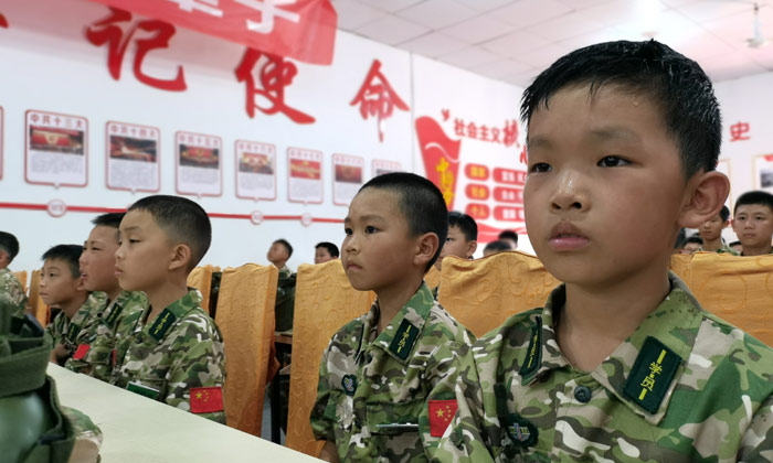 小戰(zhàn)神特訓軍事夏令營師資