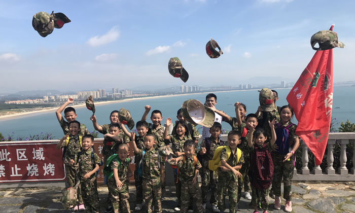 深圳小小特工夏令營(yíng)