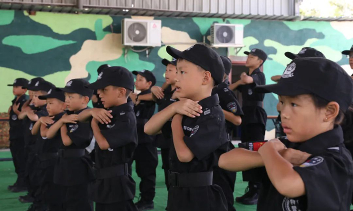 廣西亮劍軍旅夏令營