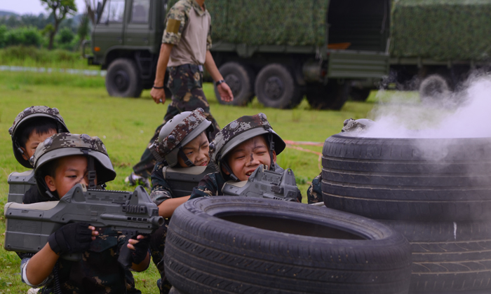 鐵血獵人軍事夏令營安全保障
