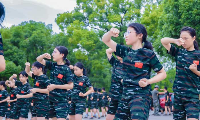 狼牙特訓(xùn)營(yíng)