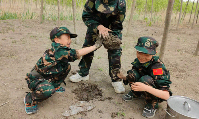 天津亮劍軍拓夏令營