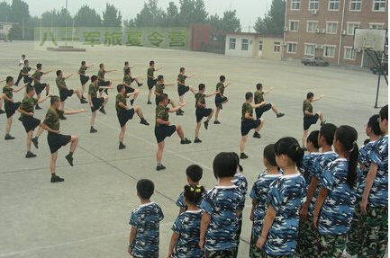 八一軍事夏令營