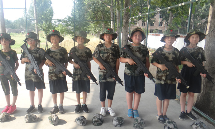 河南軍事夏令營(yíng)