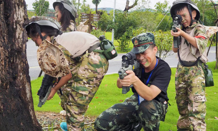 乘風(fēng)軍事夏令營(yíng)