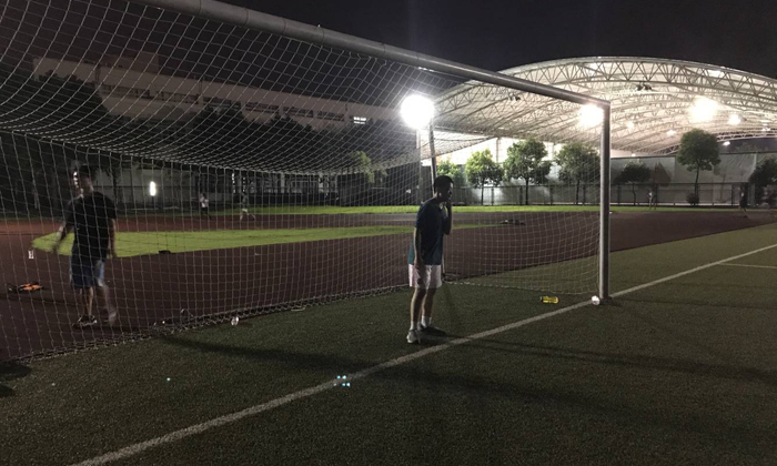 上海拼搏足球夏令營(yíng)