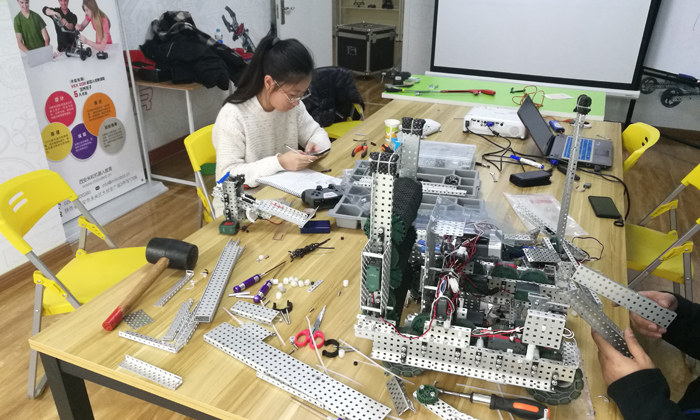 米粒機器人