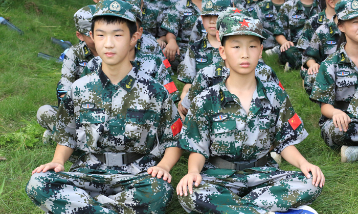 超級(jí)軍營軍事夏令營