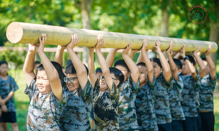 河南軍事夏令營(yíng)對(duì)孩子收獲有哪些