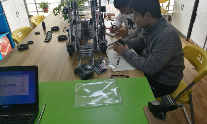 8-16歲的孩子參加蓬萊機器人夏令營有什么好處？.jpg