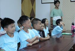 普明傳統(tǒng)文化國學(xué)夏令營促進(jìn)孩子健康成長