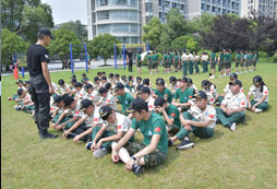 國(guó)內(nèi)的潛能激發(fā)夏令營(yíng)費(fèi)用是多少