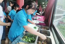 自己打飯