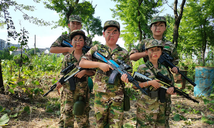 小戰(zhàn)神特訓(xùn)軍事夏令營(yíng)安全保障