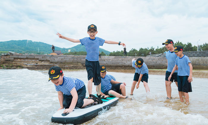 青島軍事夏令營報名多少錢