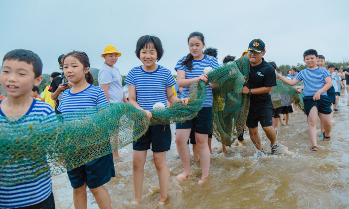 青島口碑好的軍事夏令營