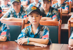 暑假青島軍訓夏令營費用是多少？