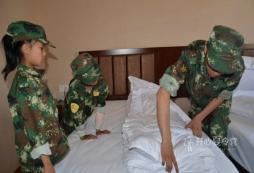 假期和青島暑假軍事夏令營助孩子全方面提升！