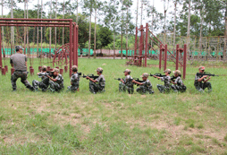 青海軍事夏令營(yíng)鍛煉孩子的體能素質(zhì)
