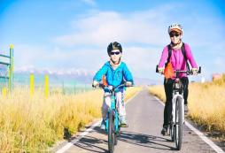 青海中學(xué)生夏令營(yíng)與你享受天倫之樂！