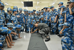 青少年軍事夏令營(yíng)讓青春更絢爛！