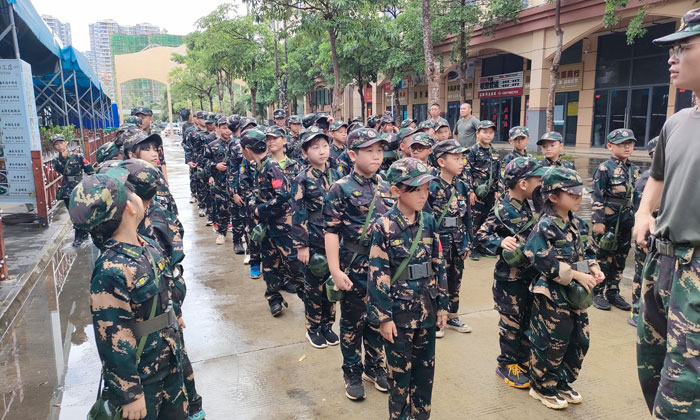 青少年軍事化夏令營報名哪家好