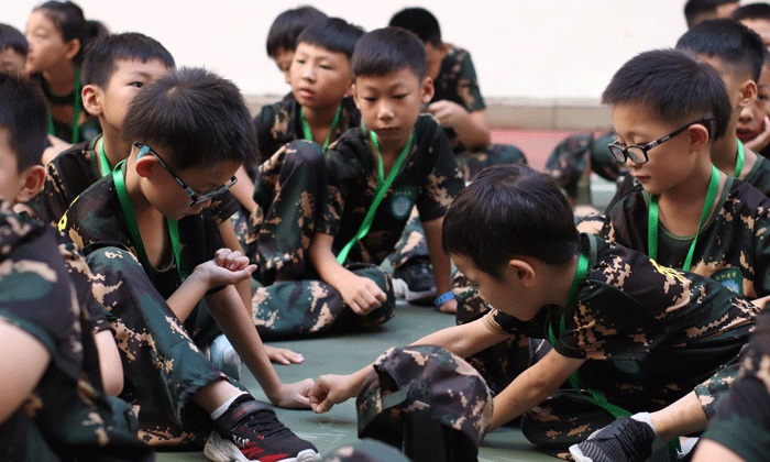 青少年軍訓(xùn)夏令營(yíng)哪個(gè)好