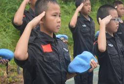 假期和清遠軍訓夏令營一起綜合提升孩子能力！