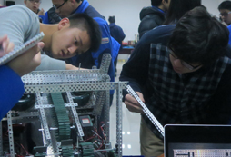 孩子在秦嶺機(jī)器人夏令營能學(xué)到什么？