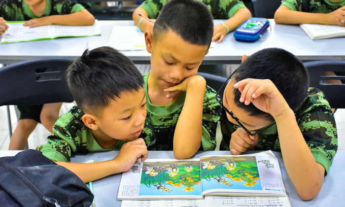 秦嶺軍事夏令營(yíng)哪家好