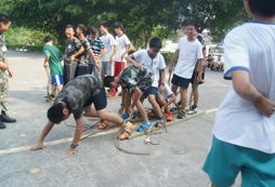 參加暑期親子活動釋放孩子的天性