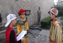 參加親子活動(dòng)與孩子一起品味國學(xué)！