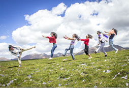 親子活動夏令營帶領(lǐng)親子深入探索文化