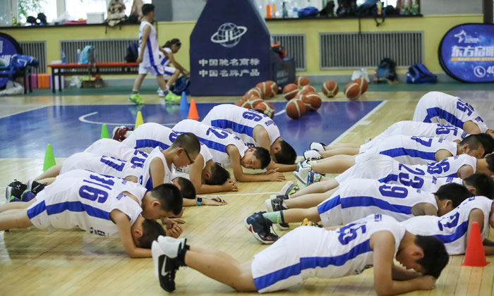 上海兒童籃球訓(xùn)練班