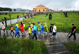 參加泉州拓展夏令營釋放兒童天性