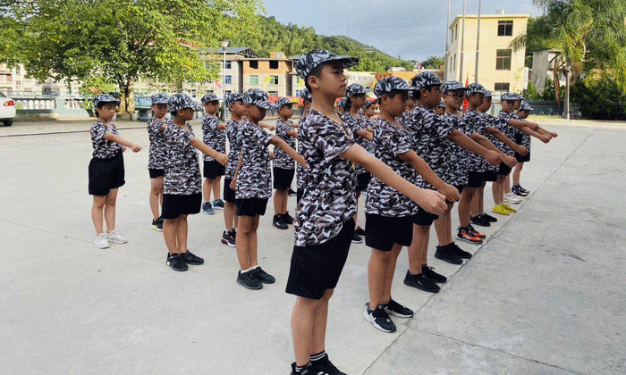 泉州附近哪里有軍訓(xùn)夏令營