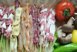 穿烤串！