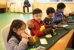 進行創(chuàng)作