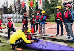 青少年參加拓展夏令營(yíng)攻略