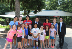 家長(zhǎng)陪讀暢游的費(fèi)用貴嗎？