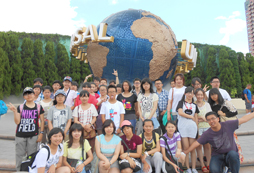 家長(zhǎng)陪讀暢游夏令營(yíng)的安全保障